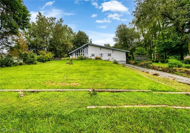 Photo 3 of Single family home for sale at 1152 Township 162 Rd, Mingo Junction, OH 43938 | MLS# 5237502 | Listing updated on 2026-09-12