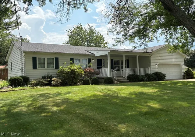 Photo 1 of Single family home for sale at 5691 Cherrywood Dr, Lorain, OH 44053 | MLS# 5238063 | Listing updated on 2026-09-15