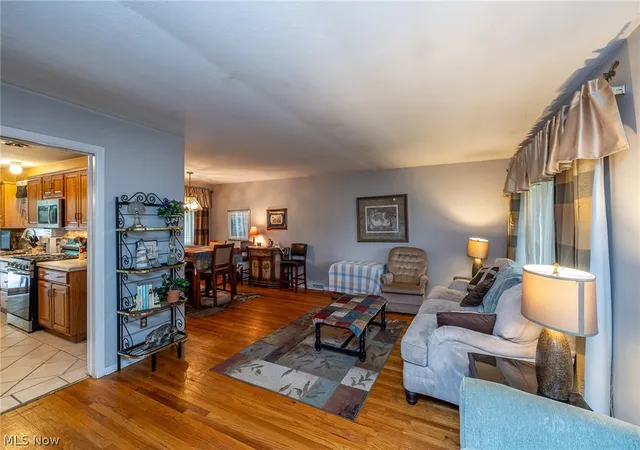 Photo 2 of Single family home for sale at 6389 W 54th St, Parma, OH 44129 | MLS# 5237621 | Listing updated on 2026-09-02