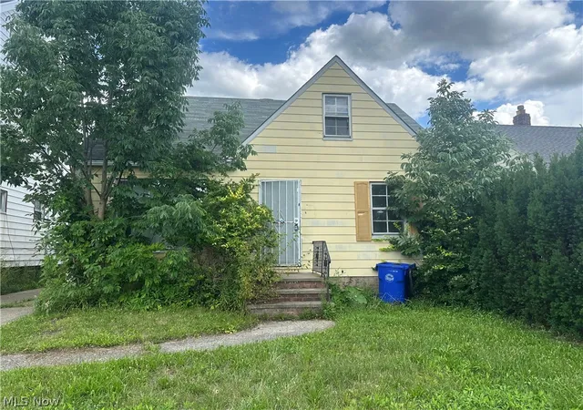 Photo 1 of Single family home for sale at 3927 E 153rd St, Cleveland, OH 44128 | MLS# 5238939 | Listing updated on 2026-08-31
