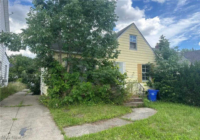 Photo 2 of Single family home for sale at 3927 E 153rd St, Cleveland, OH 44128 | MLS# 5238939 | Listing updated on 2026-08-31
