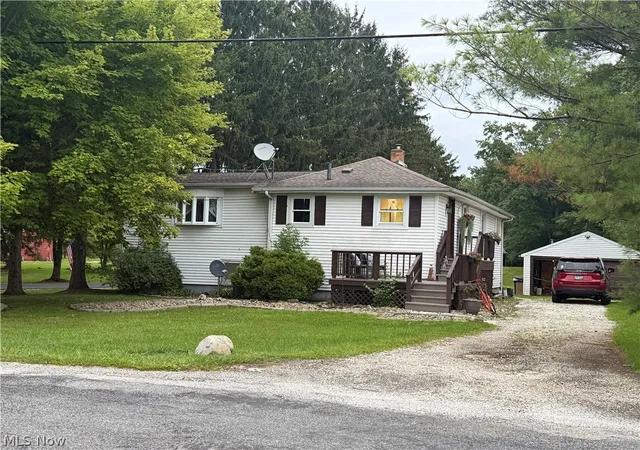 Photo 1 of Sale Pending at 6206 Downs Rd Nw, Warren, OH 44481 | MLS# 5239381 | Listing updated on 2026-10-07