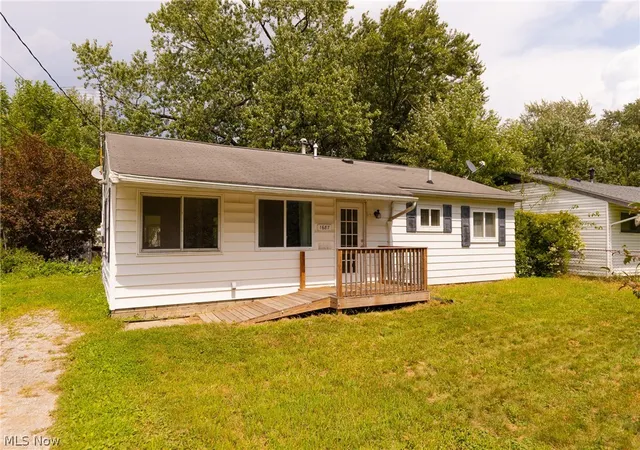 Photo 2 of Sale Pending at 1687 Delia Ave, Akron, OH 44320 | MLS# 5239159 | Listing updated on 2026-09-18