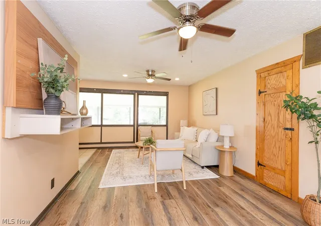 Photo 4 of Sale Pending at 1687 Delia Ave, Akron, OH 44320 | MLS# 5239159 | Listing updated on 2026-09-18