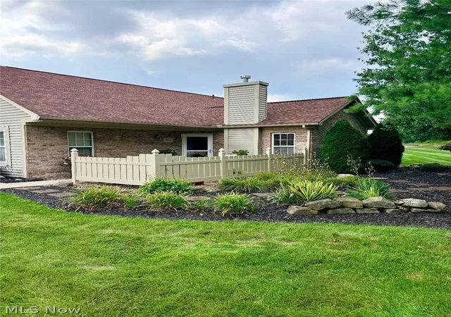 Photo 1 of Sale Pending at 695 E Western Reserve Rd #1504, Poland, OH 44514 | MLS# 5233952 | Listing updated on 2026-09-21