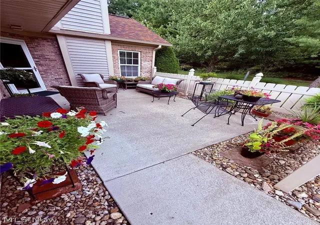 Photo 2 of Sale Pending at 695 E Western Reserve Rd #1504, Poland, OH 44514 | MLS# 5233952 | Listing updated on 2026-09-21