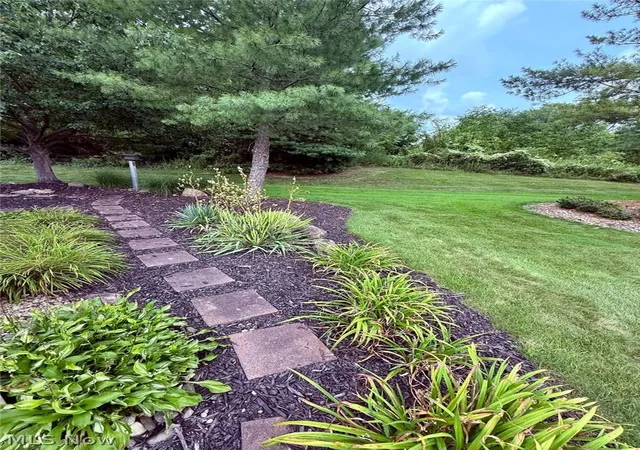 Listing Photo 5 - Condo for sale in building located at 695 E Western Reserve Rd, Poland, OH 44514 - Unit #1504