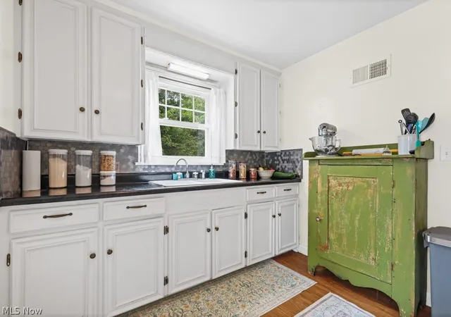 Photo 3 of Single family home for sale at 2606 Shunk Ave, Alliance, OH 44601 | MLS# 5239084 | Listing updated on 2026-09-27