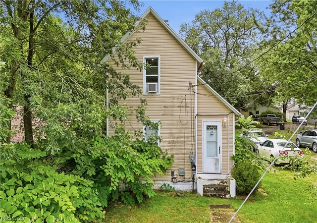 Photo 1 of Sale Pending at 1116 Mcintosh Ave, Akron, OH 44314 | MLS# 5239133 | Listing updated on 2026-09-03