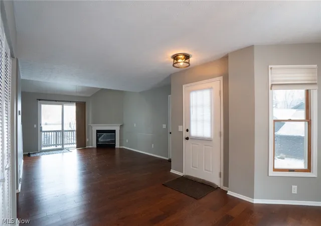 Photo 2 of Sale Pending at 4985 Searls Dr Nw, North Canton, OH 44720 | MLS# 5239444 | Listing updated on 2026-10-02