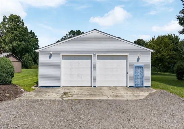 Photo 3 of Single family home for sale at 10685 Scotts Corners Rd, Diamond, OH 44412 | MLS# 5239169 | Listing updated on 2026-09-09