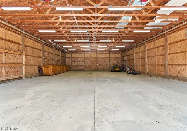 Photo 4 of Single family home for sale at 10685 Scotts Corners Rd, Diamond, OH 44412 | MLS# 5239169 | Listing updated on 2026-09-09