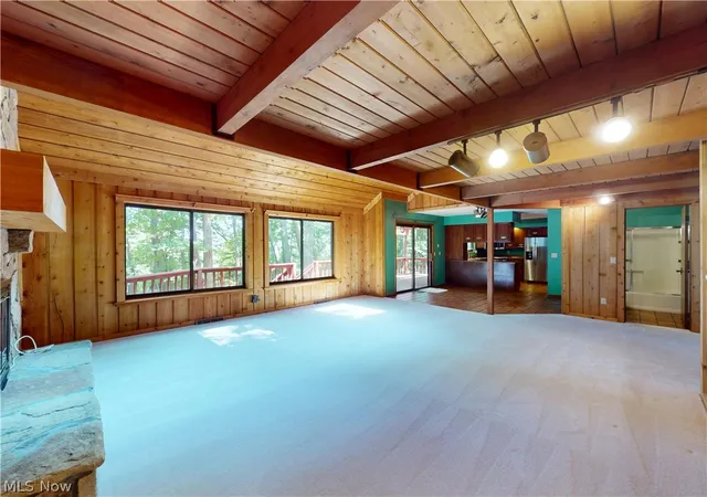 Photo 4 of Sale Pending at 8495 Painesville Warren Rd, Concord Twp, OH 44077 | MLS# 5239514 | Listing updated on 2026-09-23