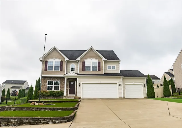 Photo 1 of Single family home for sale at 6212 Hadleigh Ave Sw, Massillon, OH 44646 | MLS# 5239487 | Listing updated on 2026-09-03