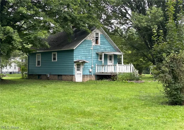 Photo 4 of Sale Pending at 21293 Lake Park Blvd, Alliance, OH 44601 | MLS# 5239613 | Listing updated on 2026-09-10