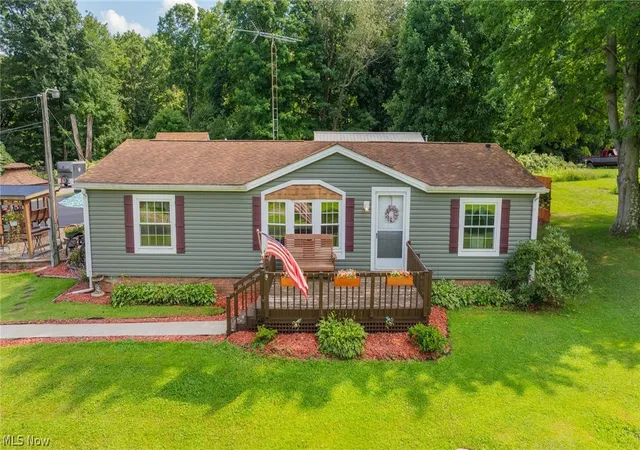 Photo 2 of Single family home for sale at 8445 Salem Unity Rd, Salem, OH 44460 | MLS# 5239150 | Listing updated on 2026-09-30