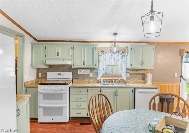 Photo 3 of Single family home for sale at 8445 Salem Unity Rd, Salem, OH 44460 | MLS# 5239150 | Listing updated on 2026-09-30