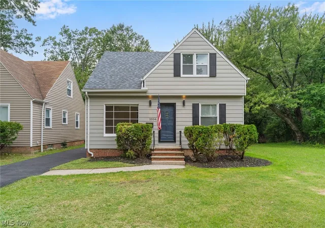 Photo 2 of Single family home for sale at 1004 Woodview Rd, Cleveland Heights, OH 44121 | MLS# 5239090 | Listing updated on 2026-09-09