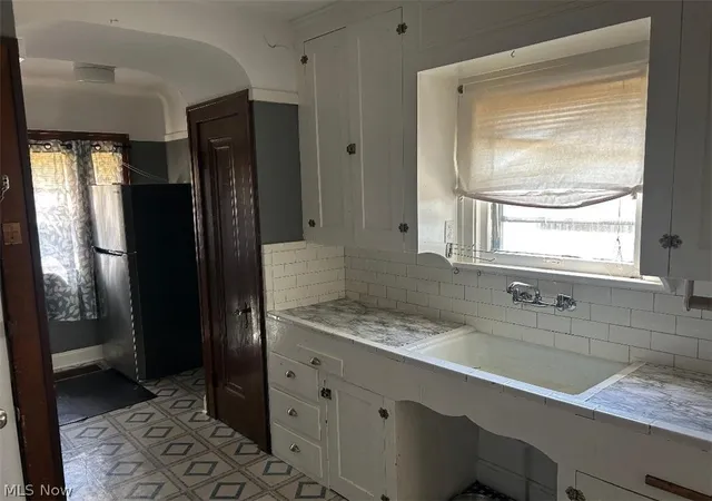 Photo 2 of Sale Pending at 4021 W 160th St, Cleveland, OH 44135 | MLS# 5238671 | Listing updated on 2026-09-08