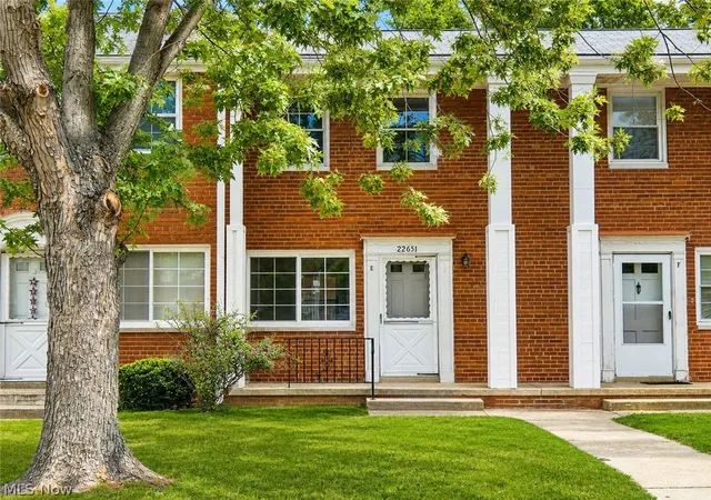 Condo for sale at 22651 Fox Ave #E, Euclid, OH 44123 | MLS# 5239665