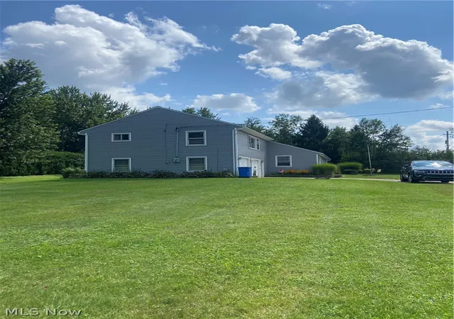 Photo 2 of Single family home for sale at 9751 Cutts Rd, Chardon, OH 44024 | MLS# 5237004 | Listing updated on 2026-09-04