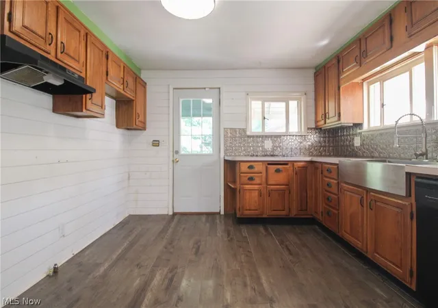 Photo 4 of Single family home for sale at 4484 Nutwood Ave Nw, Warren, OH 44483 | MLS# 5239675 | Listing updated on 2026-09-11