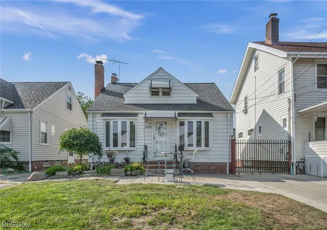 Photo 2 of Single family home for sale at 30213 Robert St, Wickliffe, OH 44092 | MLS# 5239727 | Listing updated on 2026-09-25