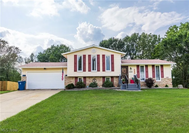 Photo 1 of Single family home for sale at 13485 Sunflower Ave Nw, Mogadore, OH 44260 | MLS# 5239713 | Listing updated on 2026-09-18