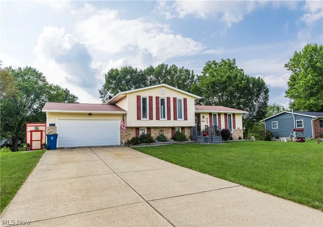 Photo 2 of Single family home for sale at 13485 Sunflower Ave Nw, Mogadore, OH 44260 | MLS# 5239713 | Listing updated on 2026-09-18