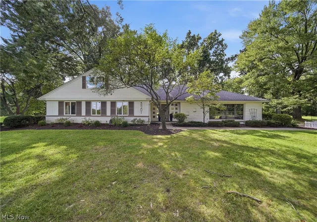 Photo 1 of Sale Pending at 8201 Kellydale St Nw, Massillon, OH 44646 | MLS# 5238760 | Listing updated on 2026-09-04
