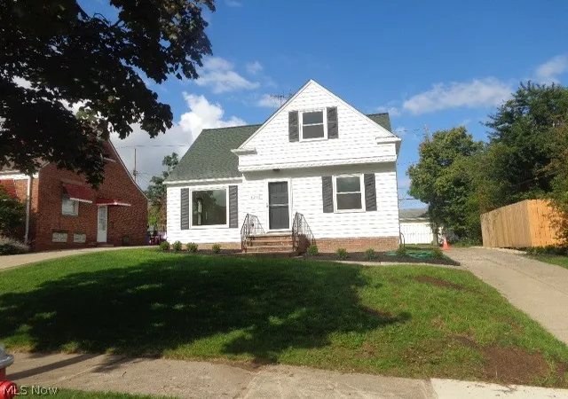Photo 4 of Single family home for sale at 4306 Newberry Dr, Brooklyn, OH 44144 | MLS# 5239409 | Listing updated on 2026-09-11