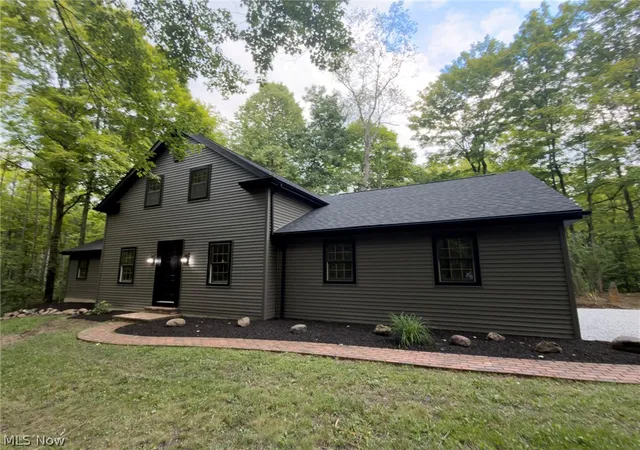Photo 2 of Single family home for sale at 5819 Lance Rd, Medina, OH 44256 | MLS# 5239755 | Listing updated on 2026-09-04