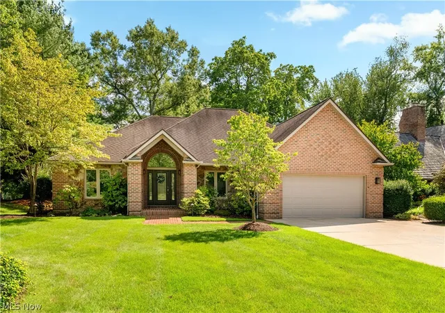 Photo 1 of Sale Pending at 6 Auburn Ave Se, Canton, OH 44709 | MLS# 5239750 | Listing updated on 2026-09-14