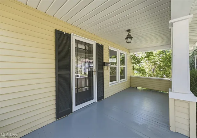 Photo 3 of Sale Pending at 324 Tuscarawas Ave Nw, Brewster, OH 44613 | MLS# 5239822 | Listing updated on 2026-10-02