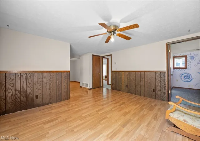 Photo 4 of Sale Pending at 6167 Lake Ave, Elyria, OH 44035 | MLS# 5239200 | Listing updated on 2026-09-10