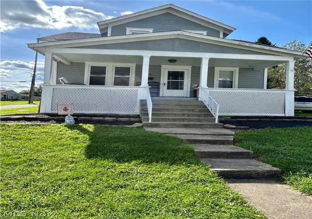 Single family home for sale at 134 N Market St, St Clairsville, OH 43950 | MLS# 5239550
