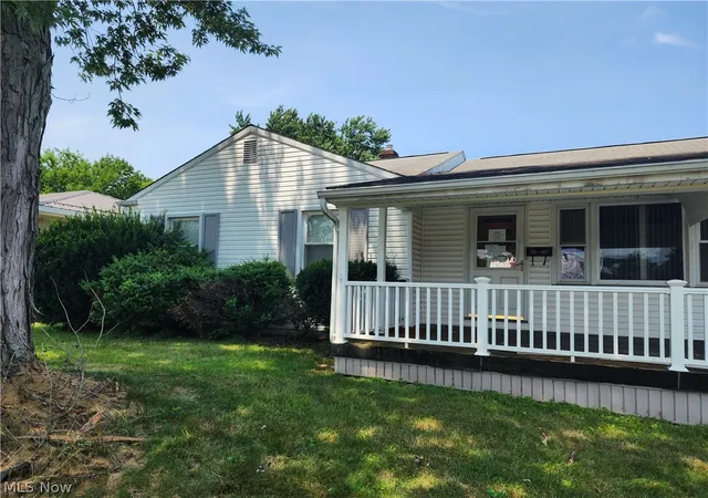 Photo 1 of Single family home for sale at 105 Helena Dr, Struthers, OH 44471 | MLS# 5239926 | Listing updated on 2026-09-08
