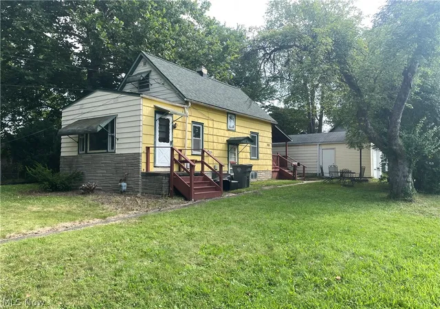 Single family home for sale at 263 Matta Ave, Youngstown, OH 44509 | MLS# 5239937