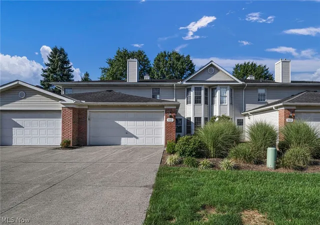 Photo 1 of Townhouse for sale at 19311 Bradford Ct, Strongsville, OH 44149 | MLS# 5239725 | Listing updated on 2026-09-21