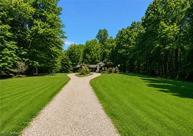 Photo 1 of Single family home for sale at 37075 Skyline Dr, Willoughby Hills, OH 44094 | MLS# 5235957 | Listing updated on 2026-09-05
