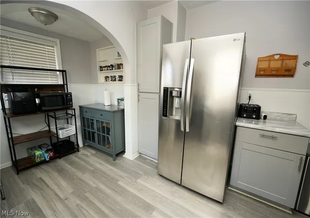 Photo 2 of Single family home for sale at 164 Brandtson Ave, Elyria, OH 44035 | MLS# 5239903 | Listing updated on 2026-09-03