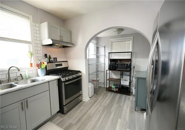 Photo 3 of Single family home for sale at 164 Brandtson Ave, Elyria, OH 44035 | MLS# 5239903 | Listing updated on 2026-09-03
