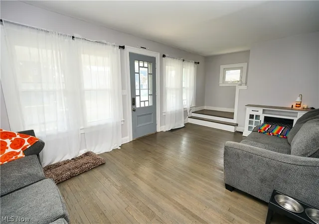 Photo 4 of Single family home for sale at 164 Brandtson Ave, Elyria, OH 44035 | MLS# 5239903 | Listing updated on 2026-09-03