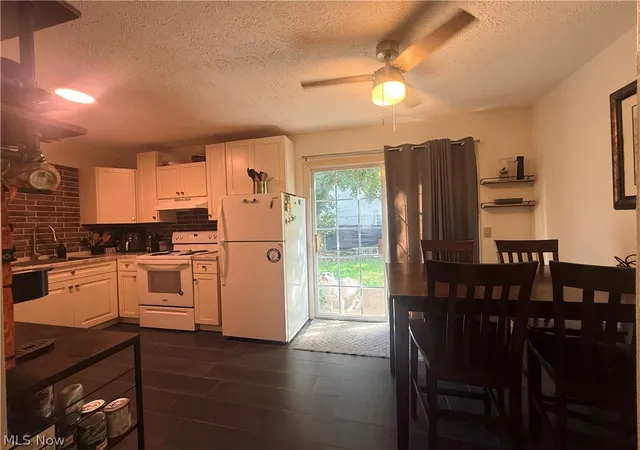 Photo 4 of Sale Pending at 195 Market St, Cortland, OH 44410 | MLS# 5239824 | Listing updated on 2026-09-28