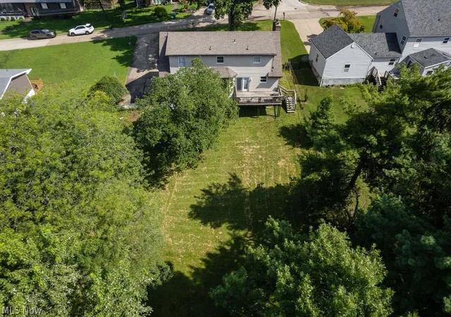 Photo 4 of Single family home for sale at 14 Valley View Dr, Vienna, WV 26105 | MLS# 5240050 | Listing updated on 2026-09-10