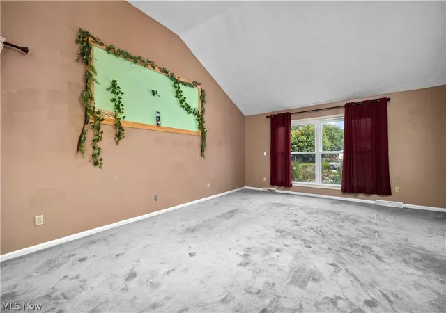 Photo 4 of Sale Pending at 4101 Ivanhoe Dr, Lorain, OH 44053 | MLS# 5240058 | Listing updated on 2026-09-11