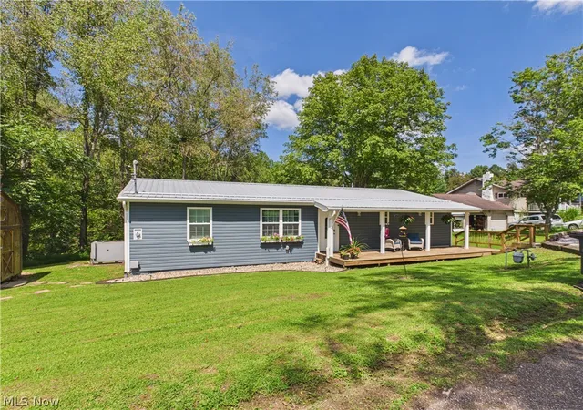 Photo 3 of Single family home for sale at 955 Gantsville Rd, Little Hocking, OH 45742 | MLS# 5238924 | Listing updated on 2026-09-23