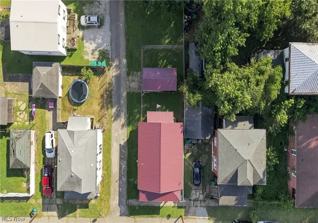 Photo 3 of Single family home for sale at 1008 Tefft St, Parkersburg, WV 26101 | MLS# 5239139 | Listing updated on 2026-09-05