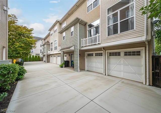 Photo 2 of Condo for sale at 5512 Saint Stephens Ct, Cleveland, OH 44102 | MLS# 5239660 | Listing updated on 2026-09-28