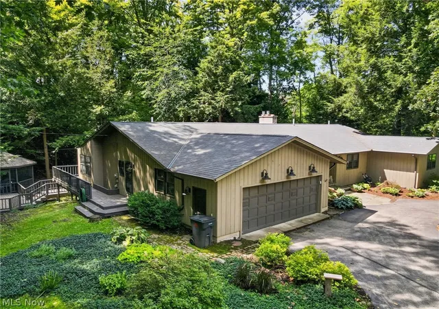 Photo 1 of Sale Pending at 4321 N Forest Ridge Dr, Ashtabula, OH 44004 | MLS# 5239162 | Listing updated on 2026-09-29
